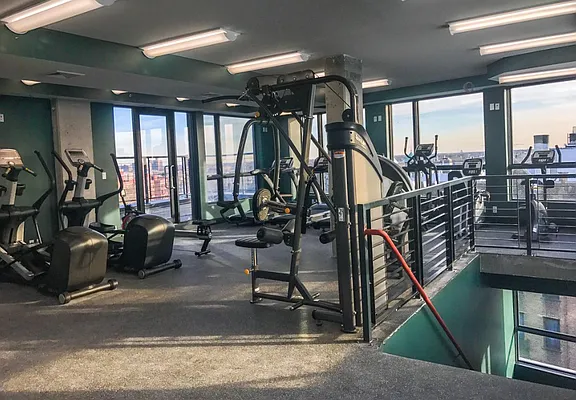 Rented by Manhattan Management LLC | media 45