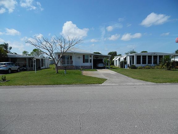 3rd image of 1165 Barefoot Cir