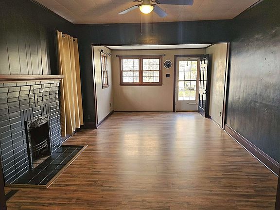 2nd image of 904 Blackburn Ave