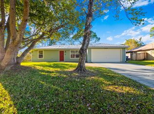 746 Boc Cir NW, Palm Bay, FL 32907