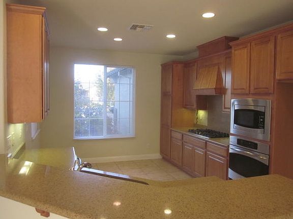 4th image of 2367 Bellchase Dr