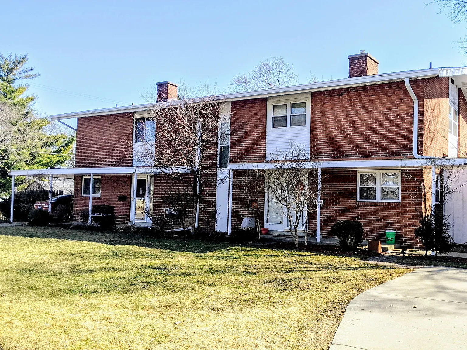 2 bed, 1200 sqft, $1,000 — Photo 1