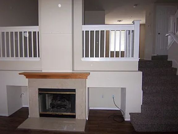 2nd image of 2013 Swan St