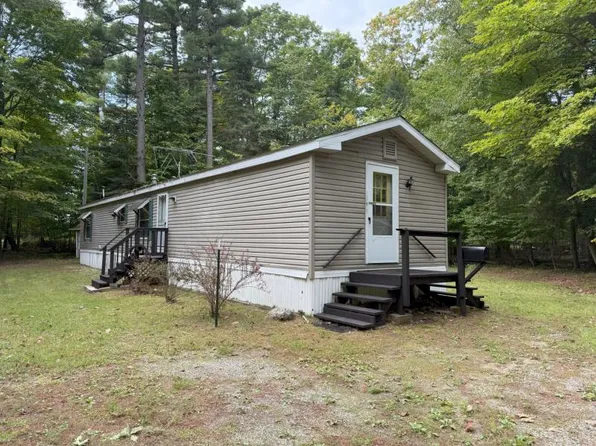 33708 S Townline Rd, Drummond Island, MI 49726