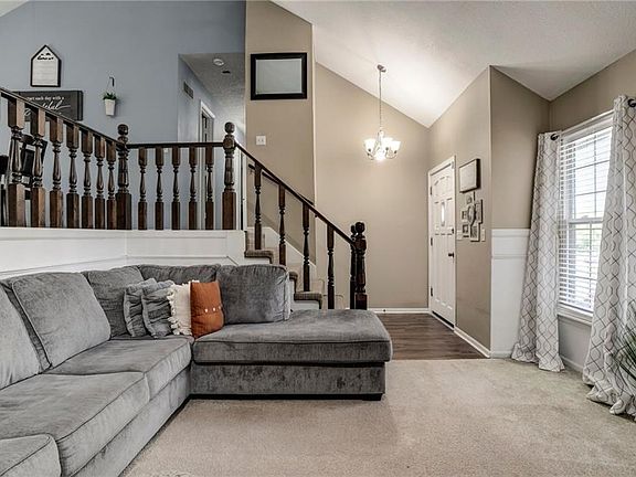 3rd image of 5727 Osage Ave