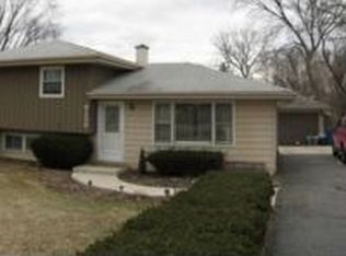 6159 Pershing Ave, Downers Grove, IL 60516