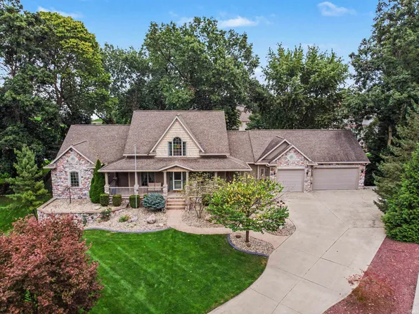 20261 Fieldstone Crossing Dr, Goshen, IN 46528