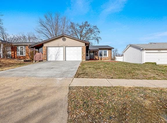 2nd image of 3677 Briargrove Dr