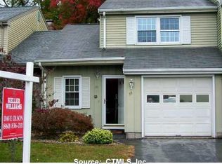 33 Pebble Ct #33, Newington, CT 06111
