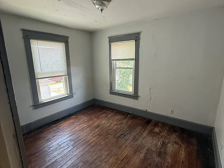 511 S Haines Ave — Photo 8