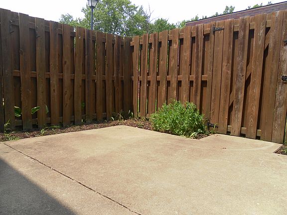 2nd image of 4323 Chateau Morse Dr