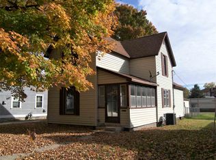 304 N Main St, Syracuse, IN 46567