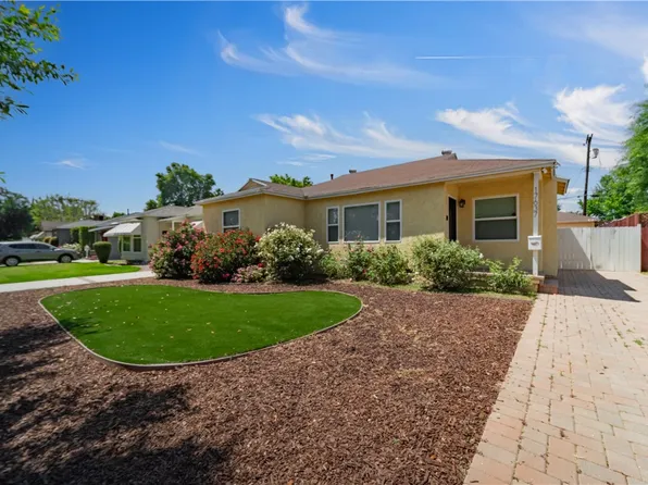 17637 Victory Blvd, Van Nuys, CA 91406
