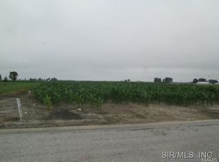 406 Zuroweste St, Bartelso, IL 62218