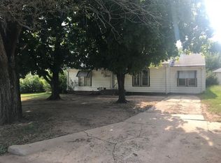 1520 S 9th St, Ponca City, OK 74601