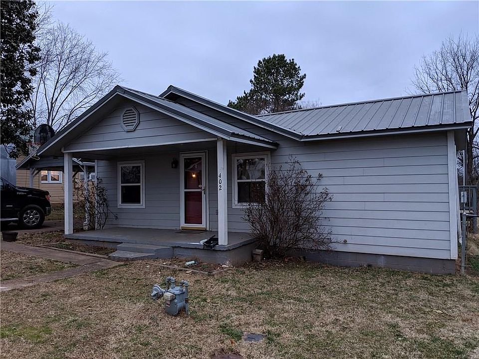 1st image of 402 Hawkins Ave