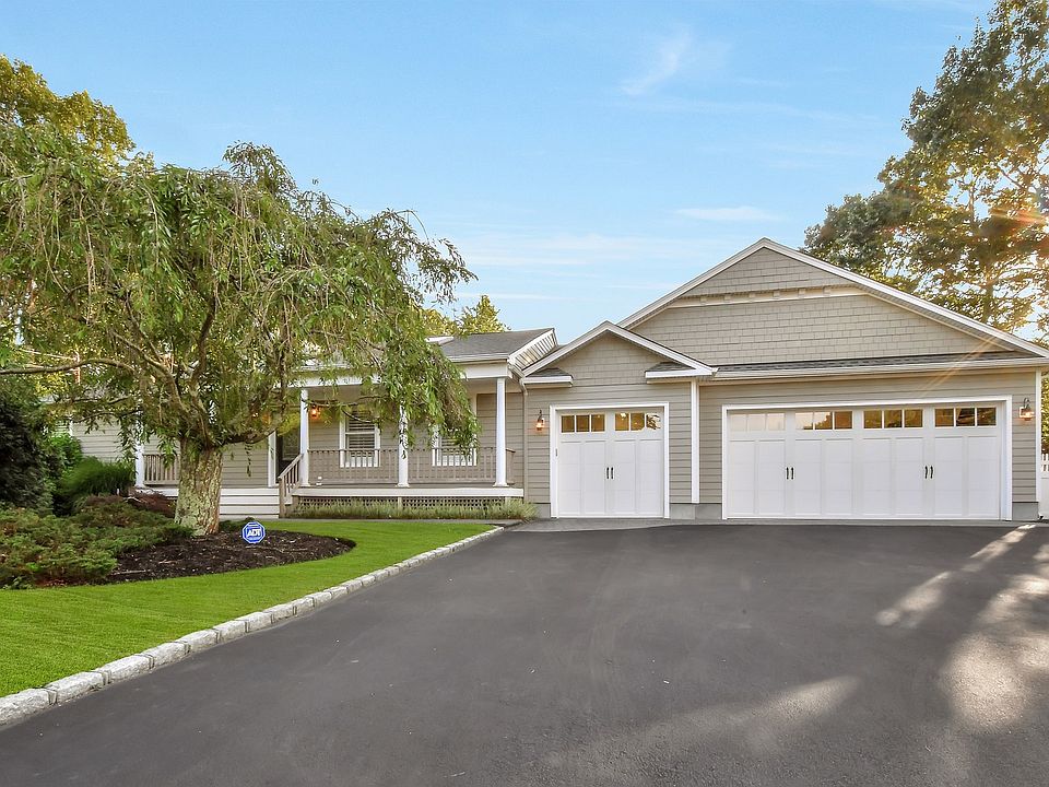 1st image of 6 Oaktree Dr