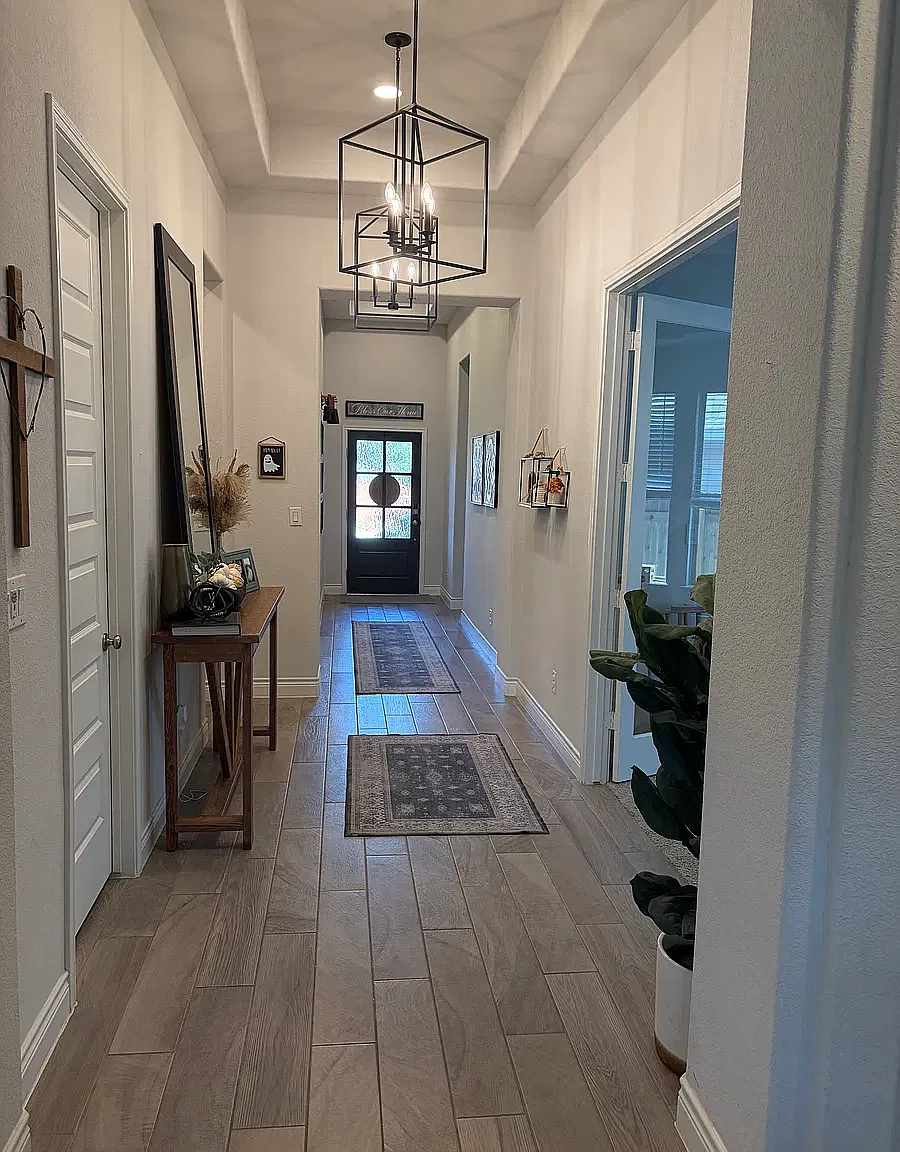4 bed, 3.5 bath, 2293 sqft, $2,850 — Photo 2