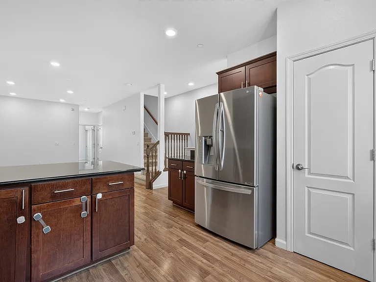 630 Barcelona Loop — Photo 10
