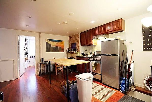 1st image of 256 Tompkins Ave APT 1