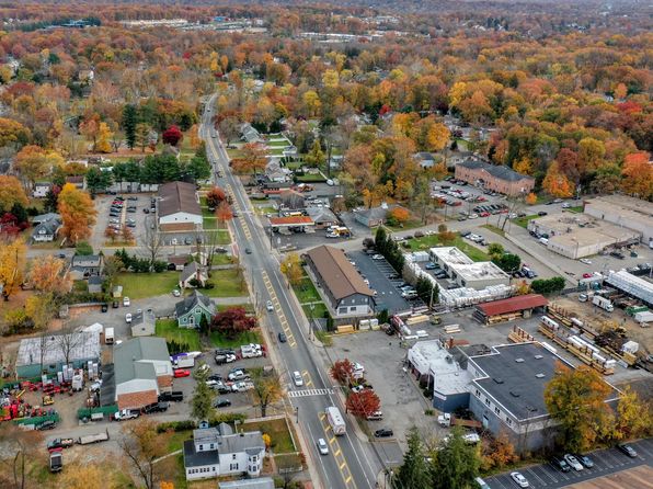 55 Newark Pompton Tpke #55B