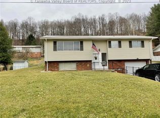 1711 Dogwood Dr, Sissonville, WV