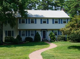 10 Pond Rd, Duxbury, MA 02332