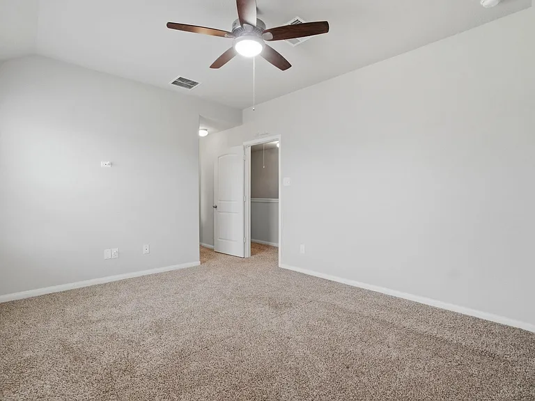 22210 Great Royal Ln — Photo 18