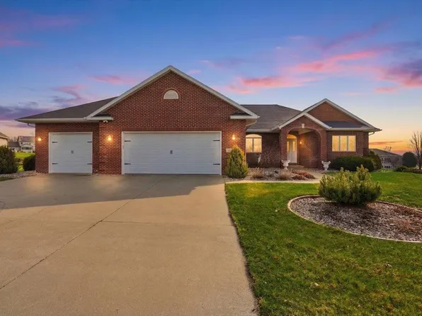 3034 Saddle Brooke Trail, Sun Prairie, WI 53590