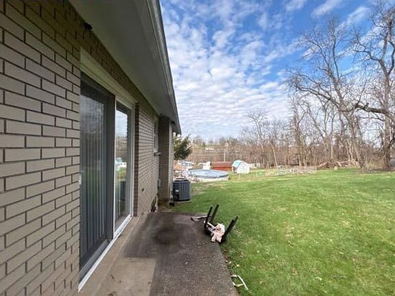4th image of 34 Moyer Ave