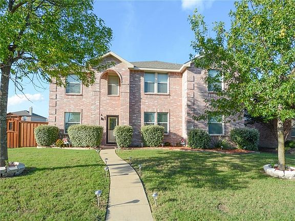 2nd image of 1312 Summerdale Ln