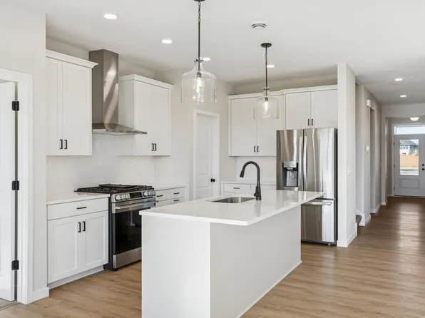 19160 Cloverleaf Way, Farmington, MN 55024