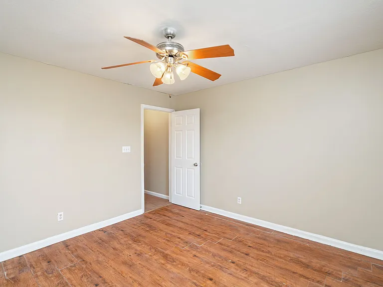 422 Cedar Ave #A — Photo 17