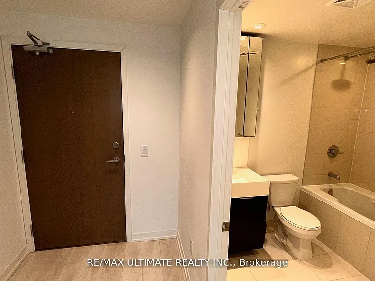 15 Lower Jarvis St #1911 — Photo 7