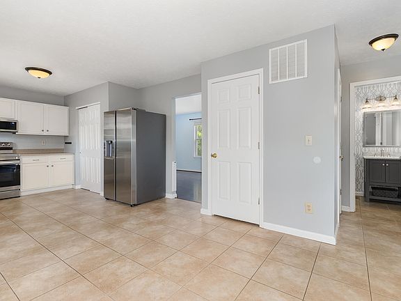 5th image of 7023 Glenburn Dr