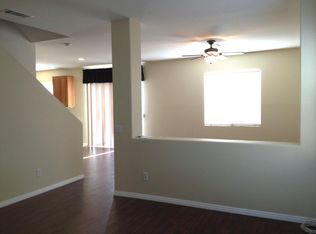 9450 Tamarisk Ave, Hesperia, CA 92345