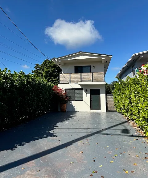 394 Tamiami Canal Rd — Photo 2