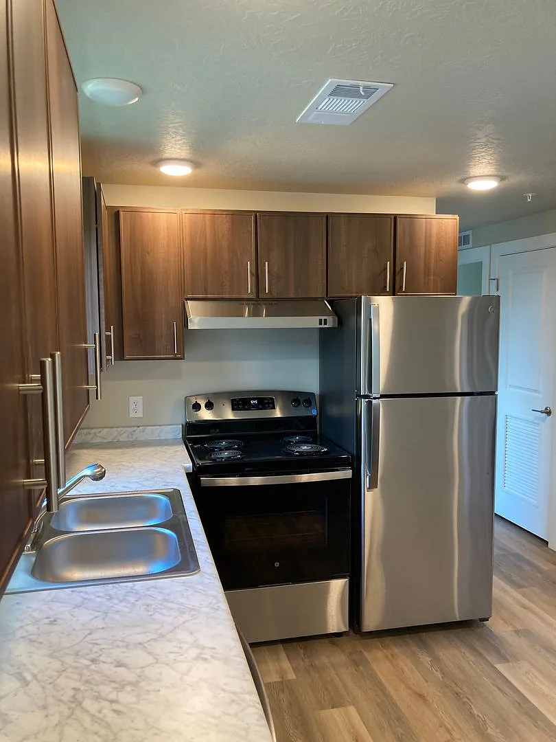 Apache View Condos — Photo 4