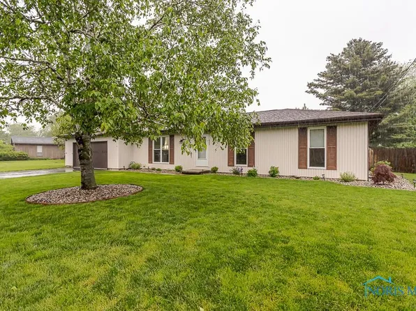 510 N Wintergarden Rd, Bowling Green, OH 43402