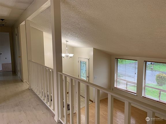 4th image of 8507 Moreland Ave SW