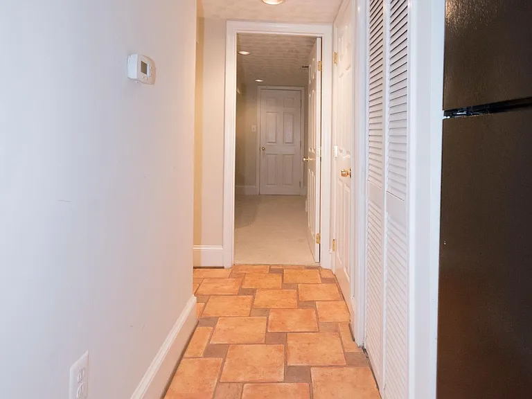 2817 Bellevue Ter NW — Photo 11