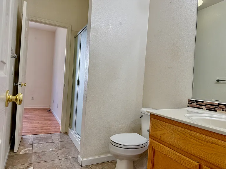 4051 Pine Lake Cir — Photo 10