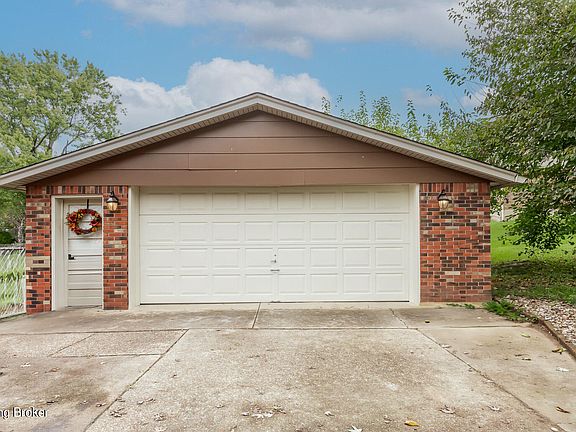 4th image of 6903 Birnamwood Dr