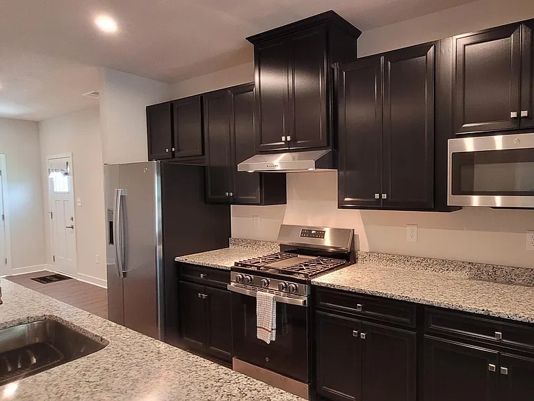 306 Spinnaker St #A — Photo 3