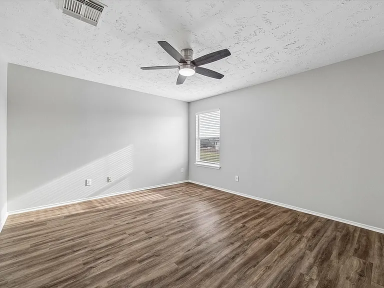 21211 Grand Linden Ct — Photo 6