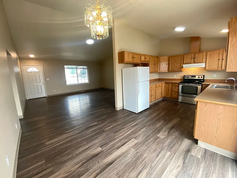 2217 N Abbey Glen Ct — Photo 4