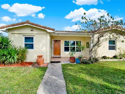 830 NW 6th Ave, Dania Beach, FL, 33004