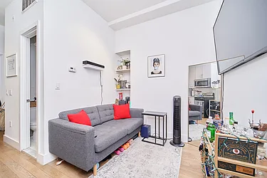 Rented by Living New York