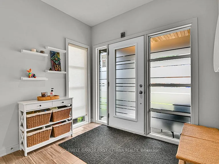 1035 Eider St — Photo 3