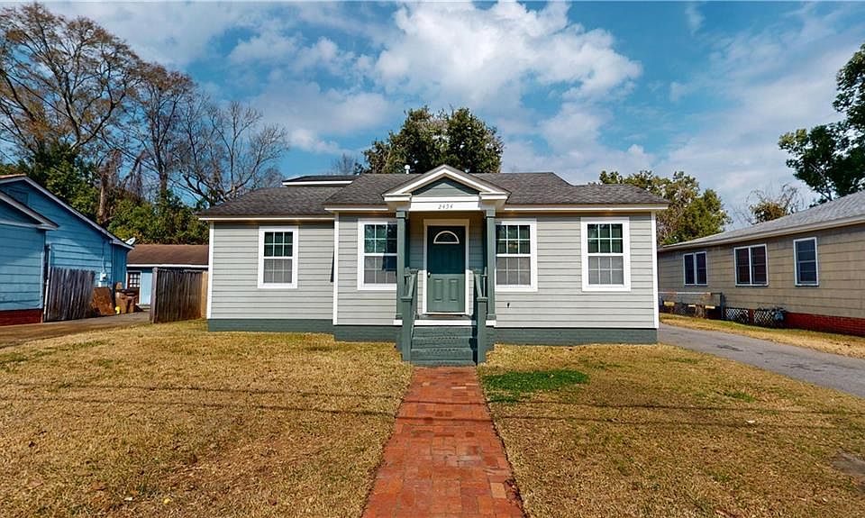 1st image of 2454 Taylor Ave